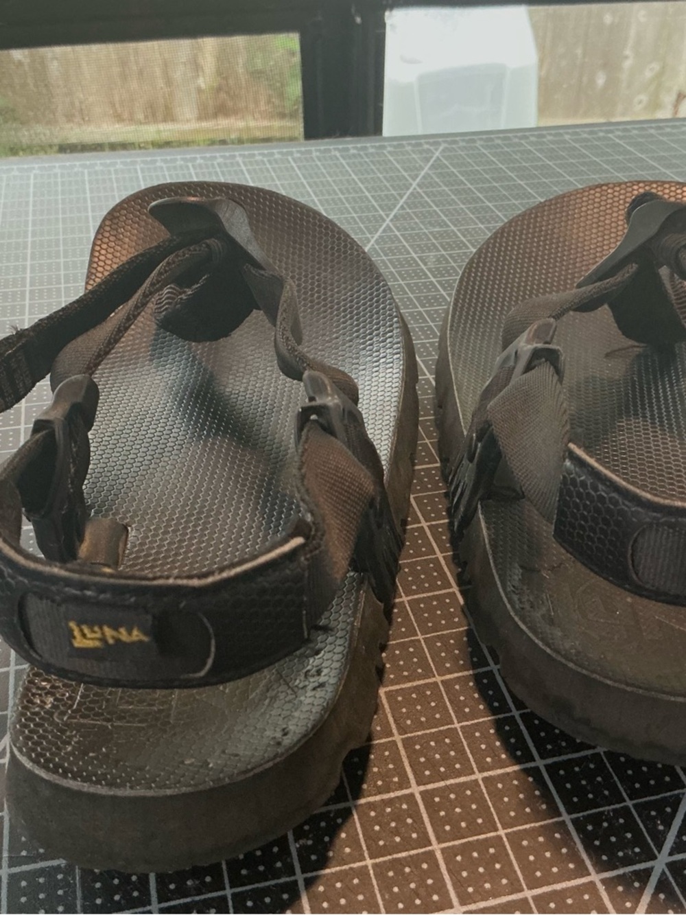 Luna Mono Winged Edition Sandals Women’s size 7.5 (fit like 7 IMO) - Picture 3 of 13